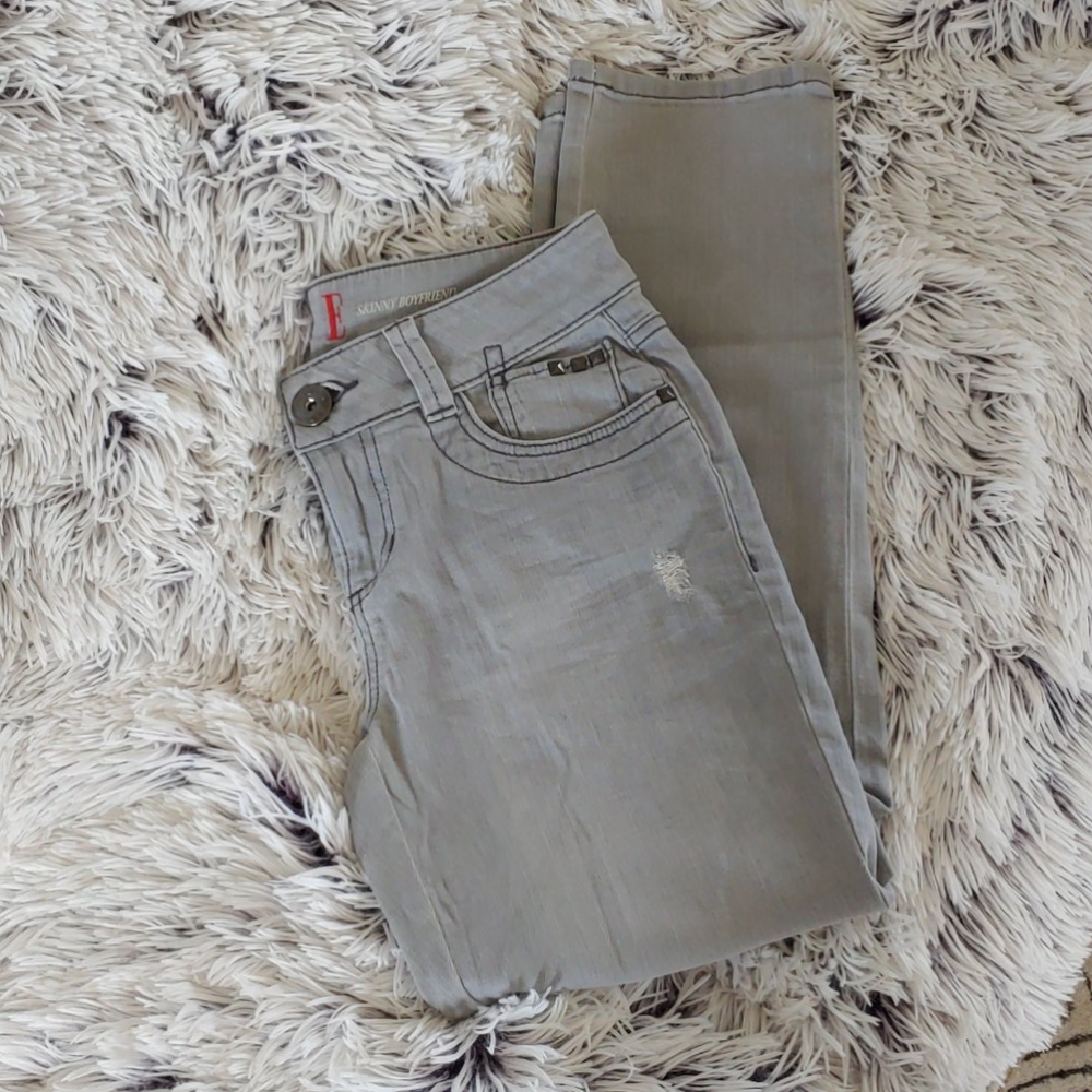 ELLE Skinny Boyfriend Jeans, Gray Size 4.